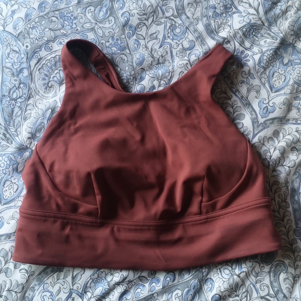 Lululemon sports bra